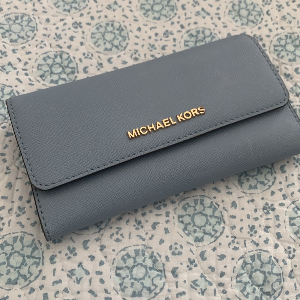 Michael Kors wallet blue ☘️HP - Picture 6 of 6